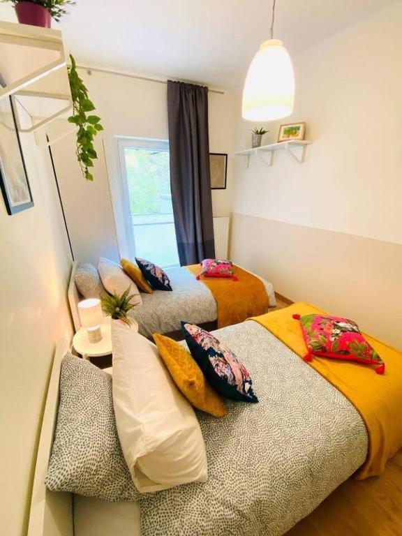 Airy And Spacious 3 Bedroom W Terrace&parking