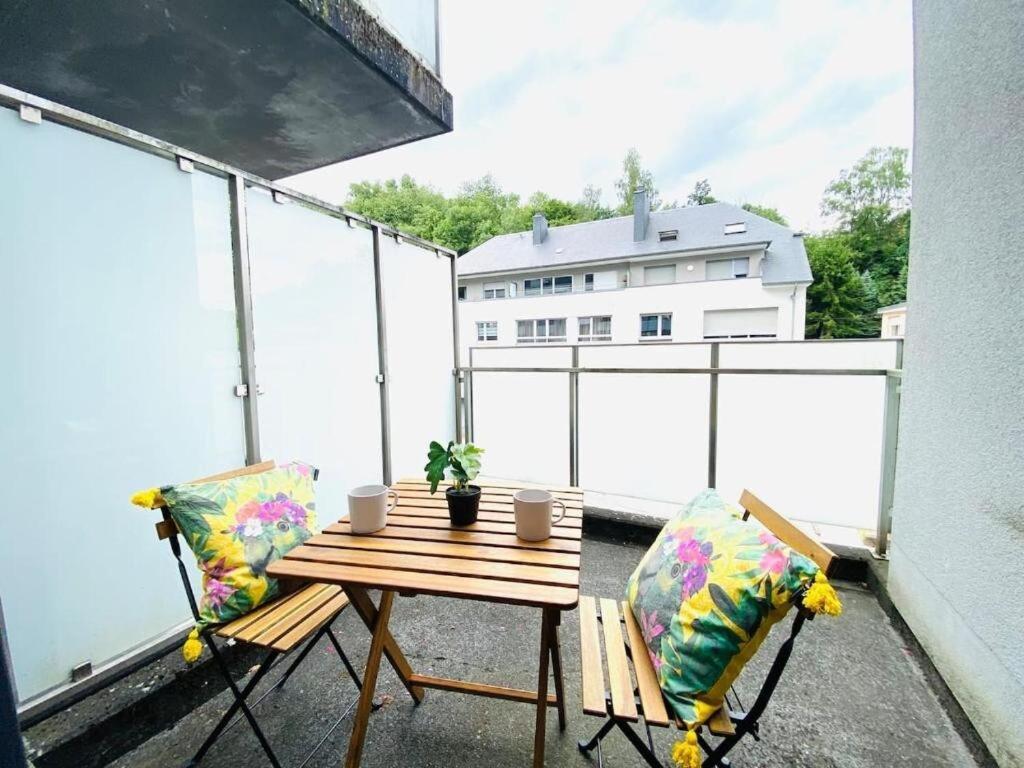 Airy And Spacious 3 Bedroom W Terrace&parking Apartment